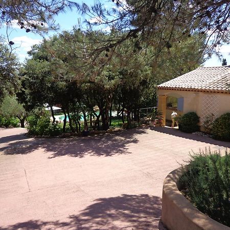 ピオラン Santolines En Provence Bed & Breakfast エクステリア 写真