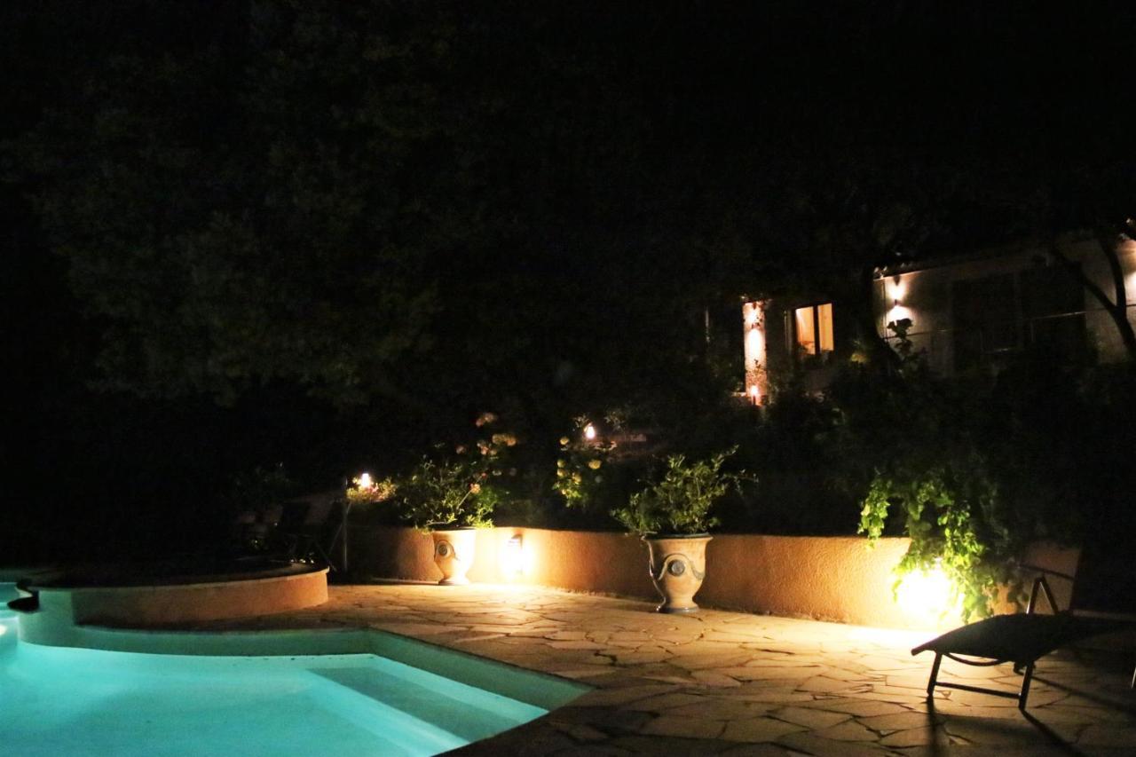 ピオラン Santolines En Provence Bed & Breakfast エクステリア 写真