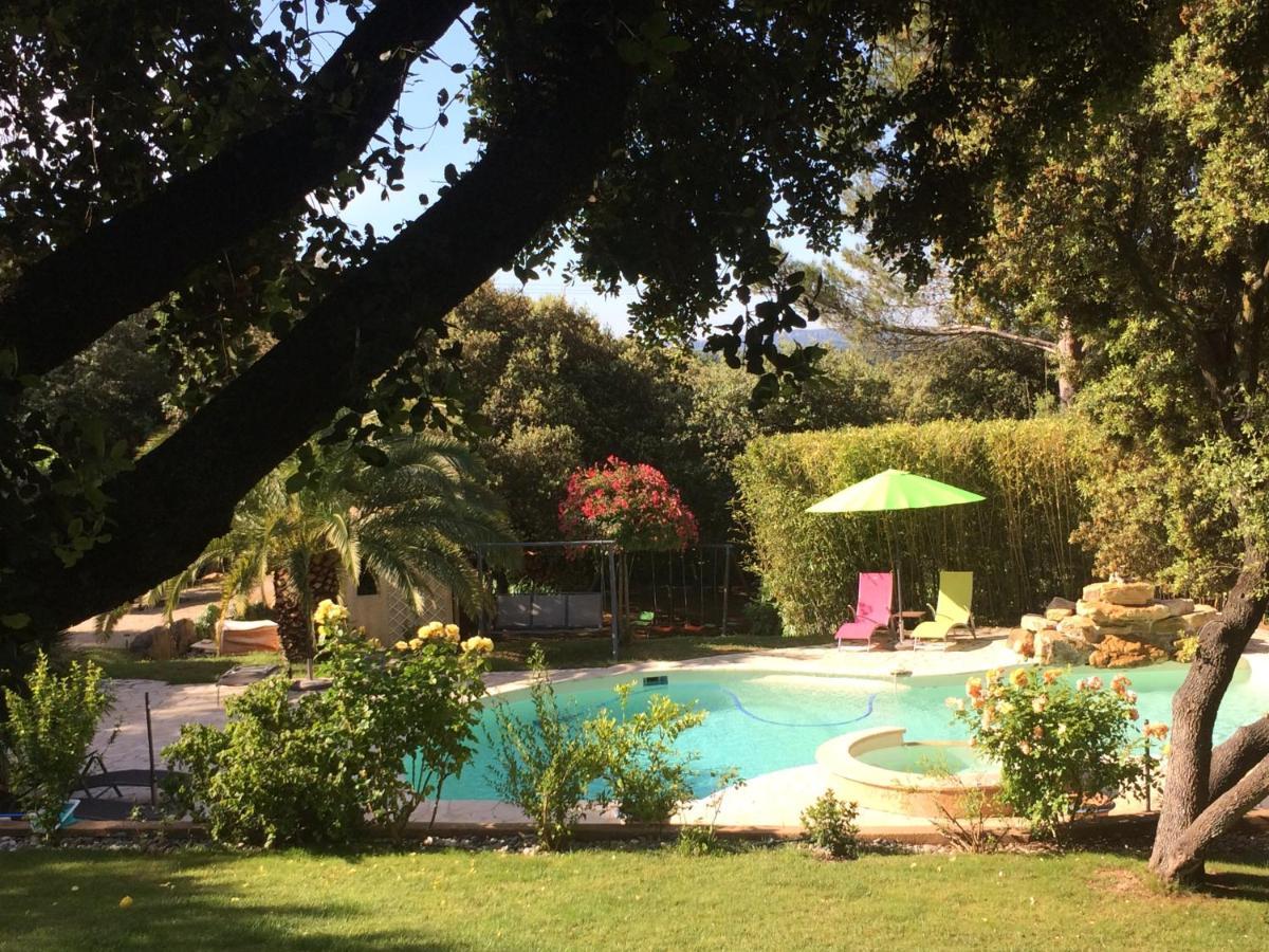 ピオラン Santolines En Provence Bed & Breakfast エクステリア 写真