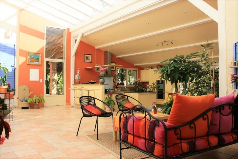 ピオラン Santolines En Provence Bed & Breakfast エクステリア 写真