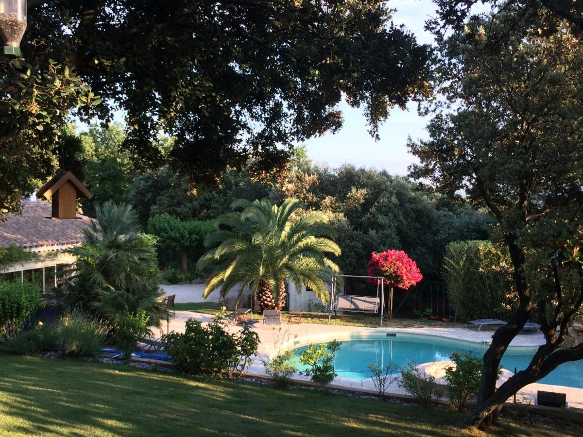 ピオラン Santolines En Provence Bed & Breakfast エクステリア 写真
