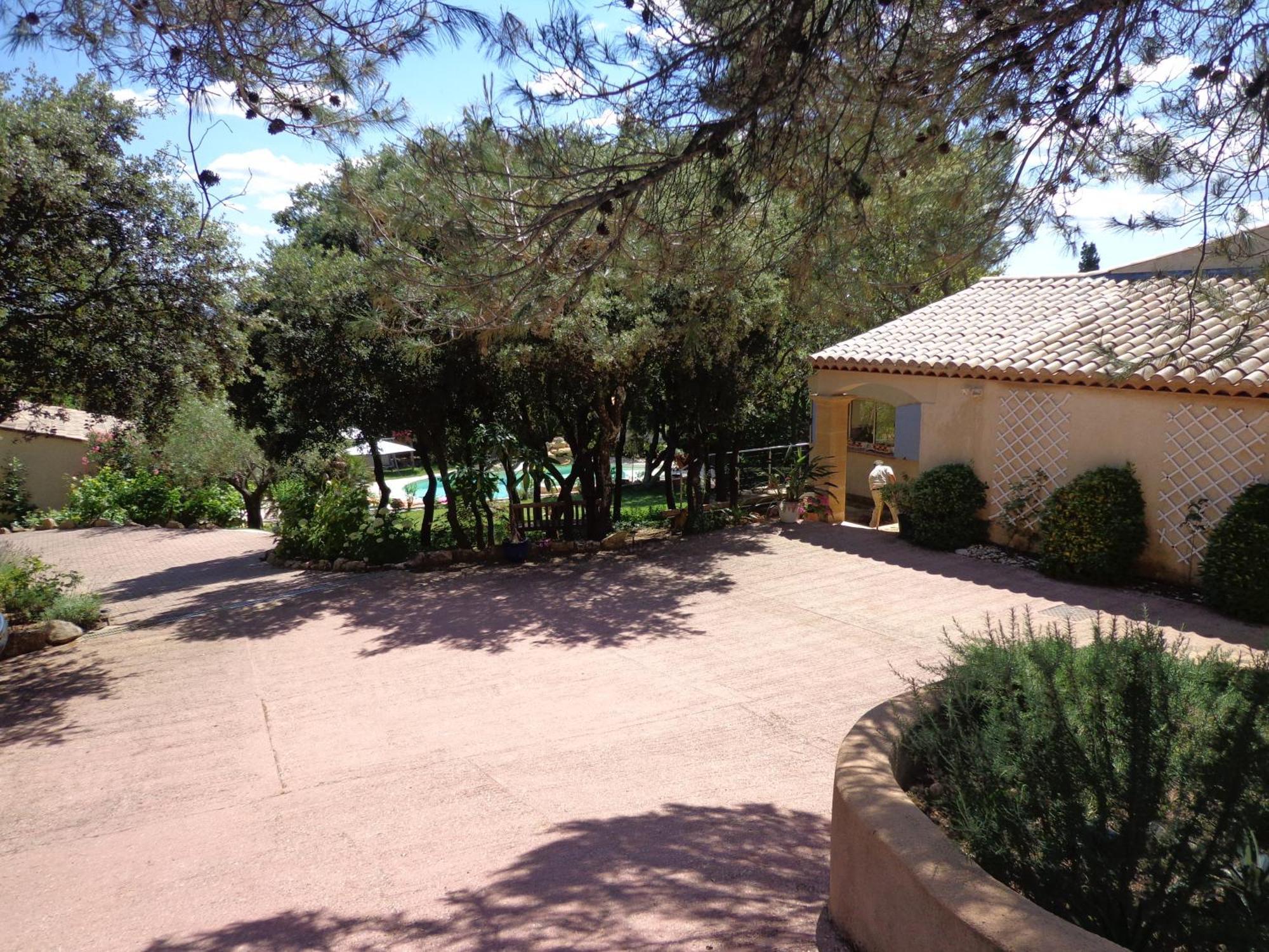 ピオラン Santolines En Provence Bed & Breakfast エクステリア 写真